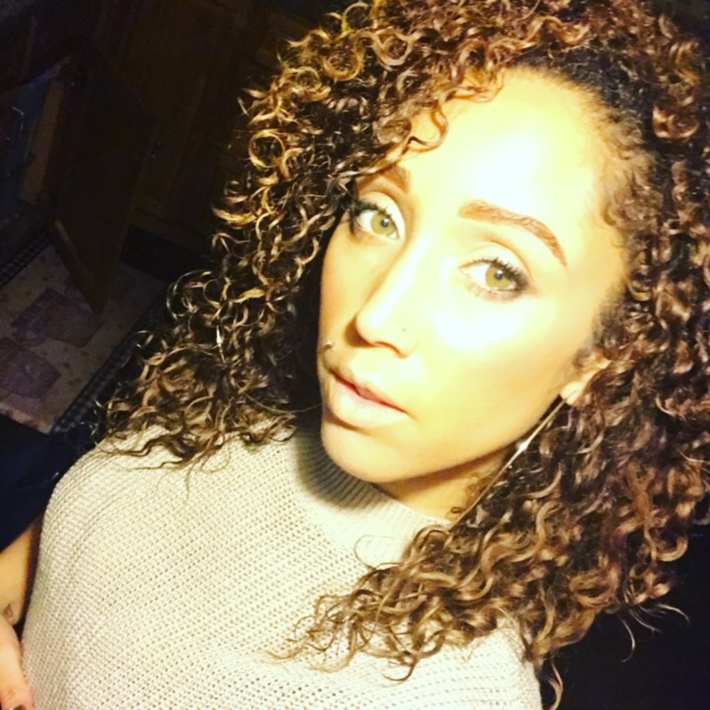Meet your Posher, Emily